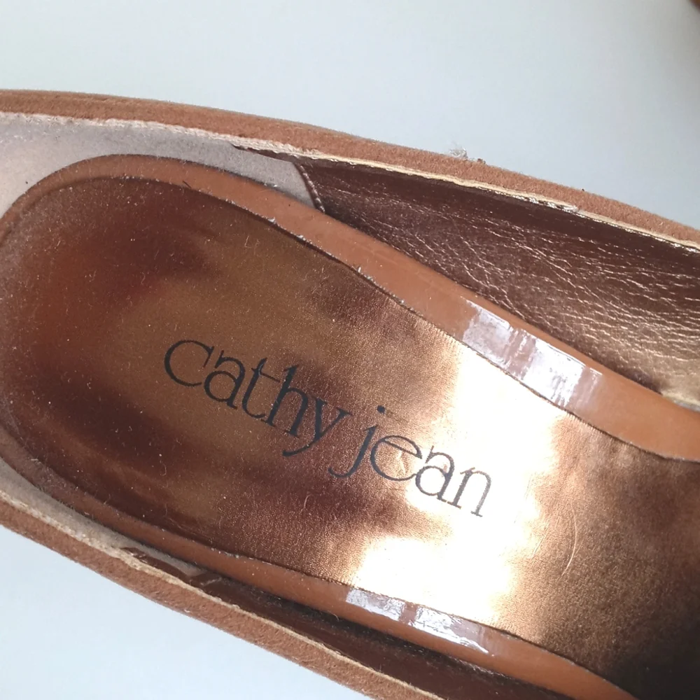 Cathy Jean Women’s Tan Suede Peep-Toe Wedge Heels with Ankle Strap 7